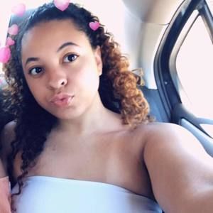 Meet your Posher, Briana